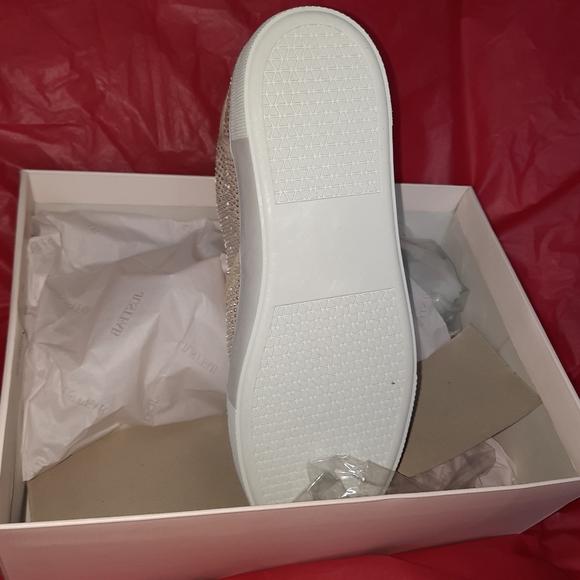 Slip on rhinestone sneakers size 8.5 - Picture 3 of 4